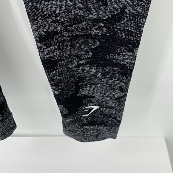 Gymshark leggings black gray camo active compression print women Small - Picture 4 of 5